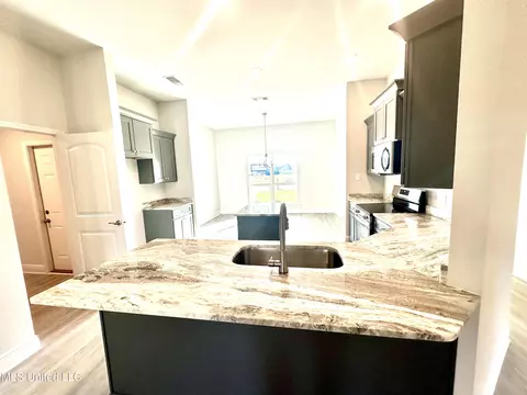 Kitchen - 13924 Ruby Ln, Biloxi, MS 39532 photo 2 of 7