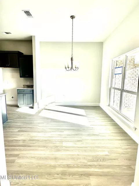 Living - 13924 Ruby Ln, Biloxi, MS 39532 photo 5 of 5