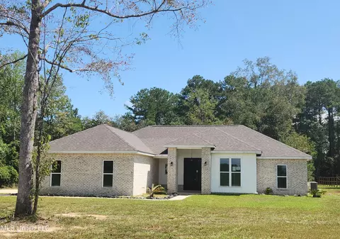 26020 Dennis Nelson Rd, Lucedale, MS 39452