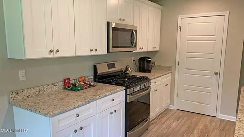 1048 Enclave Cir, Long Beach, MS 39560 photo 7