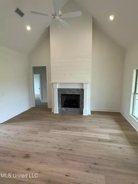 Living - 307 Birch Ct #LOT 34, Canton, MS 39046 photo 1 of 2