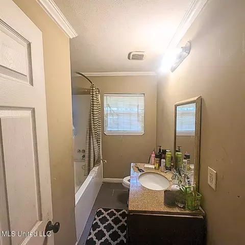 2434 Coronet Pl, Jackson, MS 39204 photo 7