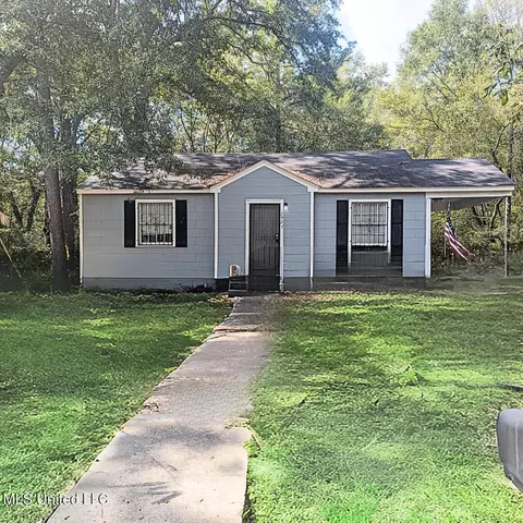 2927 Fairhill Dr, Jackson, MS 39212