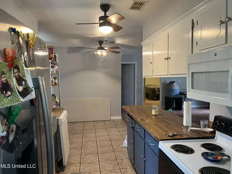 106 Hall St, Wiggins, MS 39577 photo 8