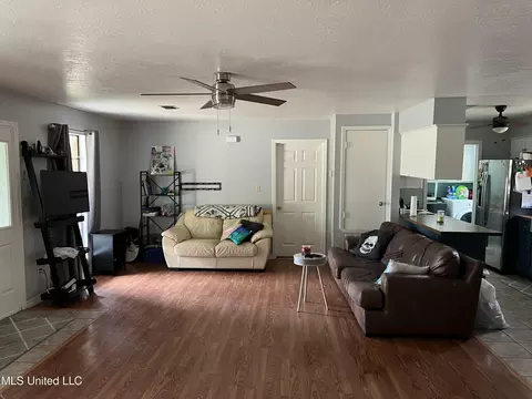 106 Hall St, Wiggins, MS 39577 photo 3