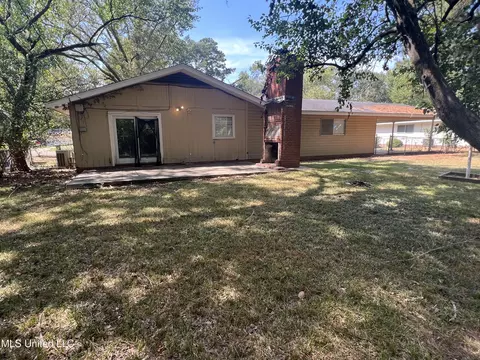 5134 Ridgewood Rd, Jackson, MS 39211 photo 3