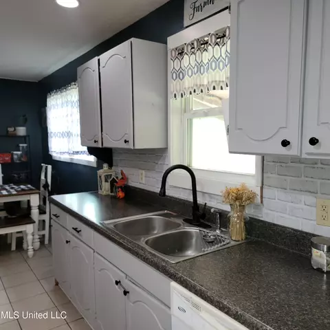 415 Metra Rd, Coldwater, MS 38618 photo 11
