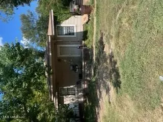 1640 Barrett Ave, Jackson, MS 39204