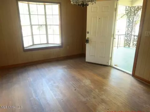 1929 Central St, Jackson, MS 39209 photo 6