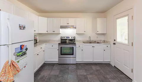 575 Briarcliff Cir, Jackson, MS 39212 photo 7