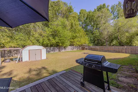 575 Briarcliff Cir, Jackson, MS 39212 photo 14