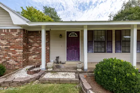 6240 Cornwall Rd, Horn Lake, MS 38637