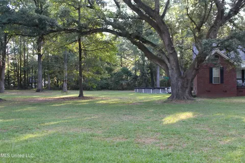 114 Jessica Ln, Lucedale, MS 39452 photo 4