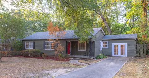 1069 Cedar Hill Dr, Jackson, MS 39206 photo 2