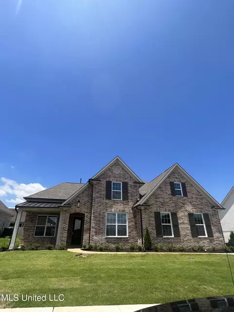 6933 Silver Cloud Cove Cv, Olive Branch, MS 38654