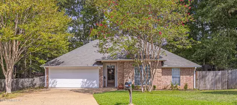 706 Sunward Cv, Richland, MS 39218
