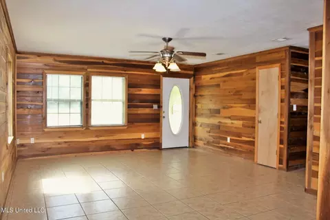 127 Joe Thomas Rd, Lucedale, MS 39452 photo 2