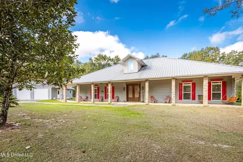3112 Holden Dr S, Vancleave, MS 39565