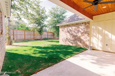 Exterior - 124 Trace Pointe Pl, Clinton, MS 39056 photo 7 of 13
