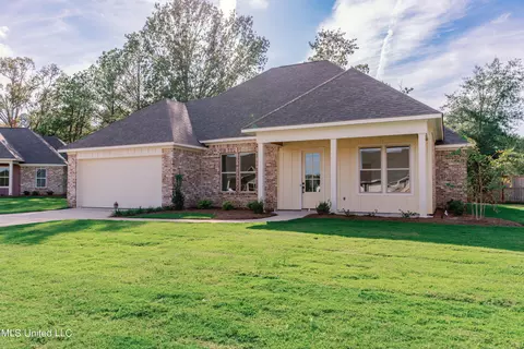 Exterior - 124 Trace Pointe Pl, Clinton, MS 39056 photo 5 of 13