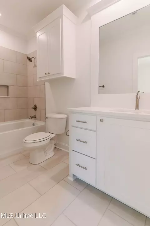 Bath - 124 Trace Pointe Pl, Clinton, MS 39056 photo 10 of 12