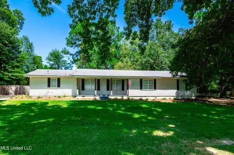 208 St Augustine Drive Dr, Madison, MS 39110