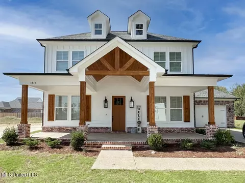 3843 Swan Cv, Hernando, MS 38632