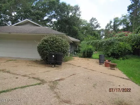 218 Brae Burn Dr, Jackson, MS 39211 photo 10