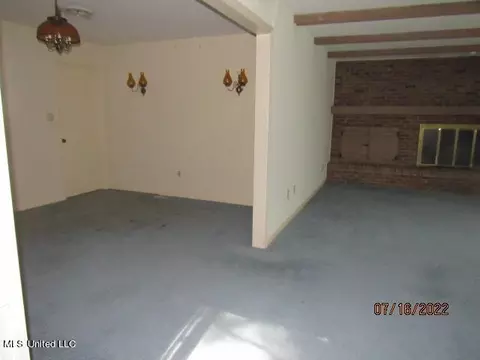 218 Brae Burn Dr, Jackson, MS 39211 photo 4