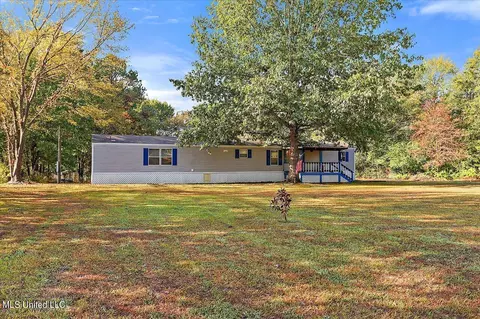 143 Cedar St, Florence, MS 39073