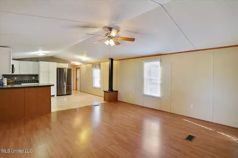 143 Cedar St, Florence, MS 39073 photo 3