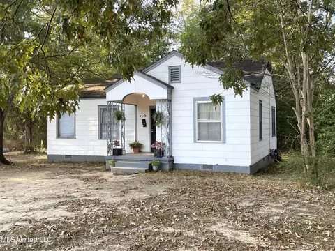 5147 Clinton Blvd, Jackson, MS 39209 photo 1