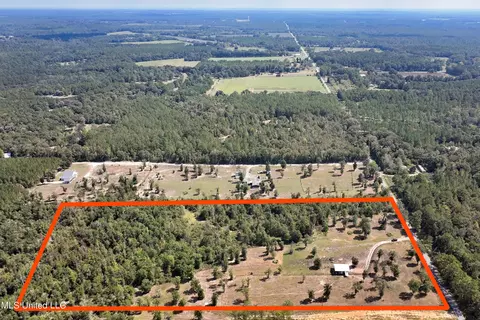 235 Park Dr, Lucedale, MS 39452 photo 9