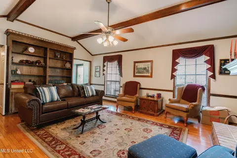 606 E Leake St, Clinton, MS 39056 photo 8