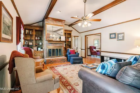 606 E Leake St, Clinton, MS 39056 photo 6