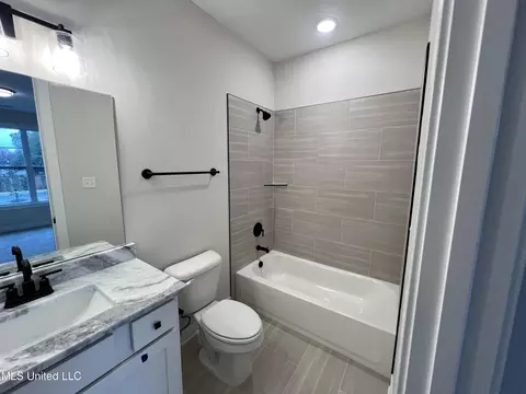 6805 W Sunrise Lp, Olive Branch, MS 38654 photo 11