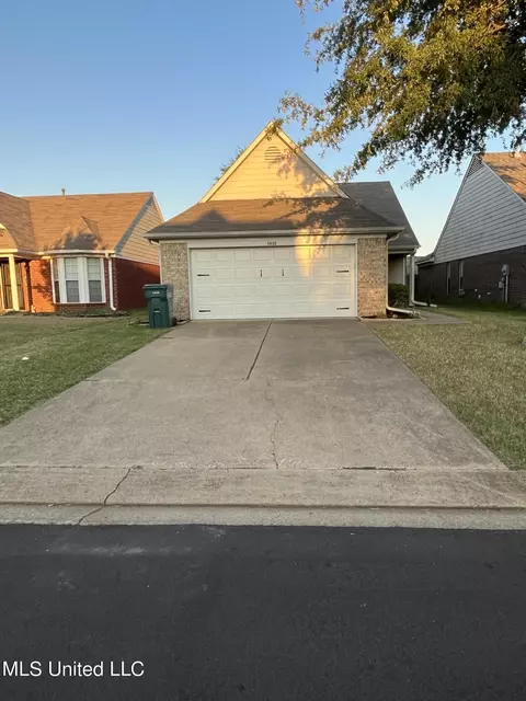 5488 Kristy Ln, Southaven, MS 38671