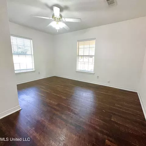 519 W College Ave, Wiggins, MS 39577 photo 12