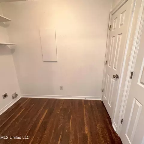 519 W College Ave, Wiggins, MS 39577 photo 9