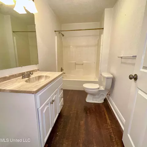 519 W College Ave, Wiggins, MS 39577 photo 11