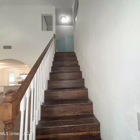 519 W College Ave, Wiggins, MS 39577 photo 14