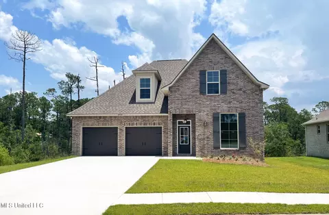 6920 Osprey Dr, Ocean Springs, MS 39564