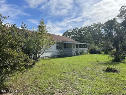 58 Bell Rd, Wiggins, MS 39577 photo 6