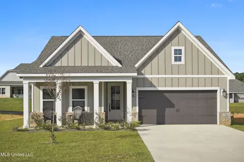 10681 Wren Grv, Gulfport, MS 39503