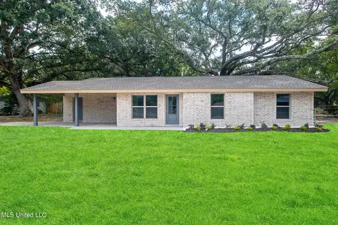 918 Brown St, Gulfport, MS 39507