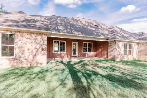 Exterior - 126 Trace Pointe Pl, Clinton, MS 39056 photo 16 of 18