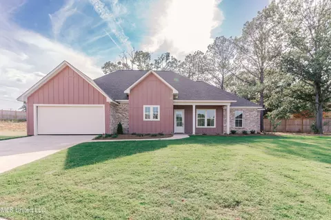 Exterior - 126 Trace Pointe Pl, Clinton, MS 39056 photo 2 of 18