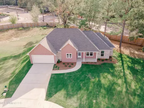 Exterior - 126 Trace Pointe Pl, Clinton, MS 39056 photo 5 of 18