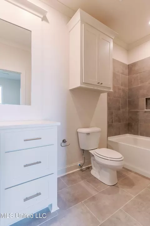 Bath - 126 Trace Pointe Pl, Clinton, MS 39056 photo 7 of 12