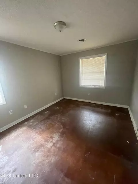 5862 Canton Park Dr, Jackson, MS 39211 photo 9